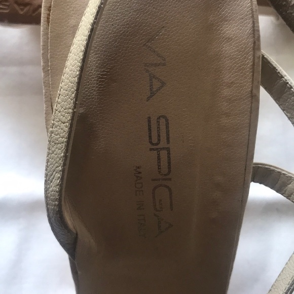 Bone, leather sling back sandal. - Picture 3 of 3